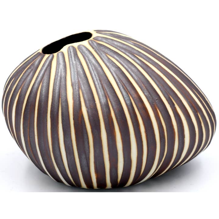 158W2 PEBBLE MINI L-Handgjord porslinsknoppvas för wholesale av Art Floral Trading LLC