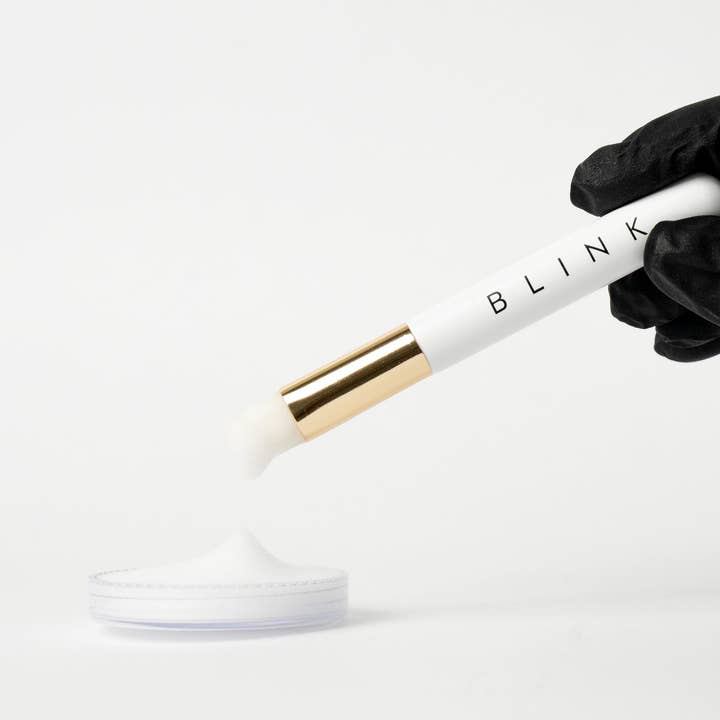 Blink Professional - Wholesale Eye make-up brush - Cleaning Brush2