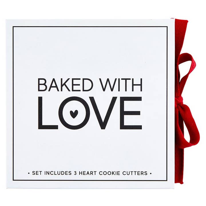 Santa Barbara Design Studio by Creative Brands - Wholesale Cookie Cutter - Heart Cookie Cutter Book Box - Set of 3