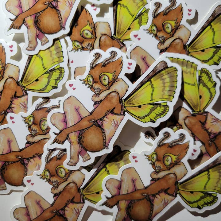 Adesivo pin-up Death's Head Moth per la vendita all'ingrosso da parte di Okay Casanova Studios LLC