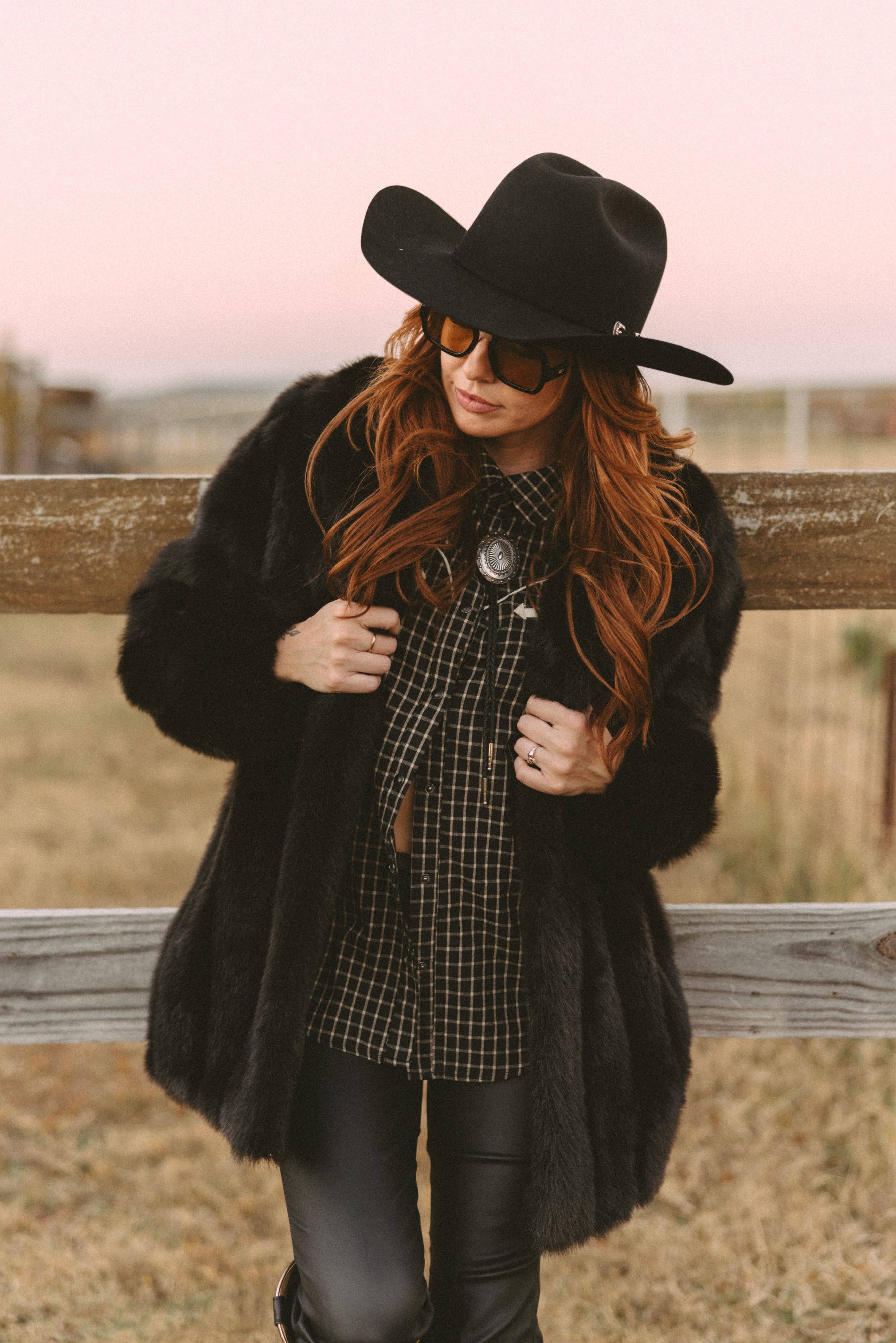 Rodeo Hippie - Wholesale Button Down Shirt - Women's - MOD WESTERN BUTTON BLOUSE (Pre-pack 2/2/2/1)5