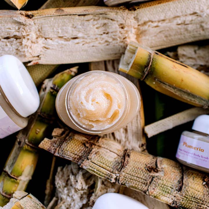 Lanikai Bath and Body - Wholesale Body Scrub/Exfoliant - Tahitian Gardenia Hawaiian Cane Sugar Body Scrub 4 oz.4