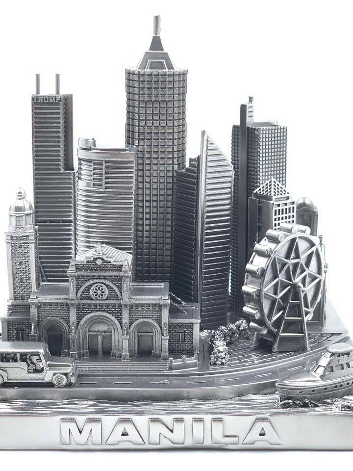 4,5"Staty-Manila Skyline Spegel i Silver. för wholesale av ZIZO USA INC