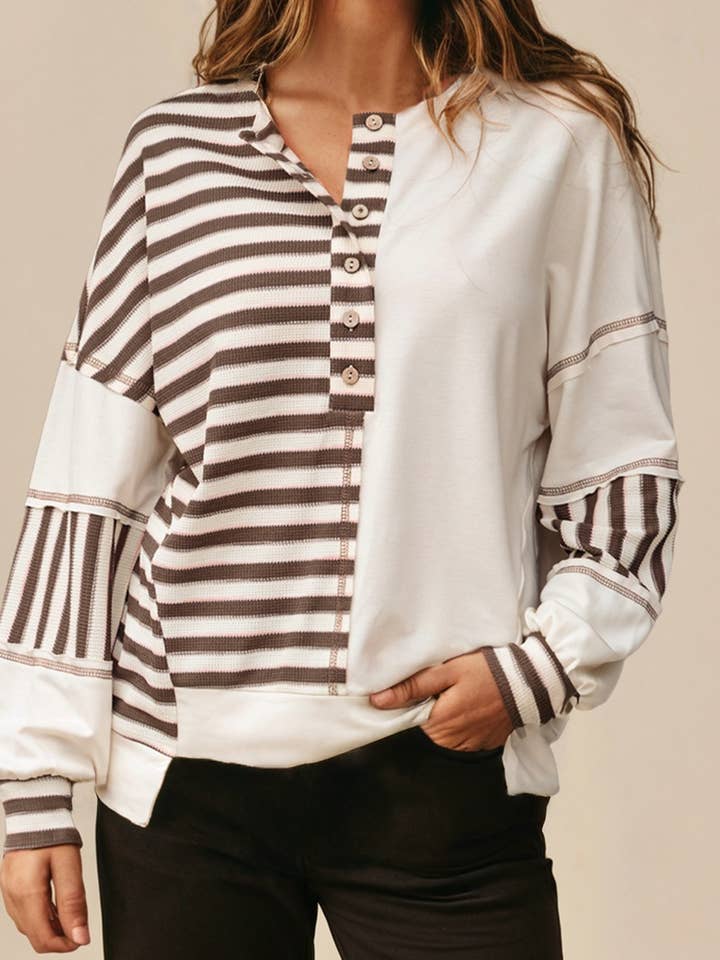 Haut ample à col rond en patchwork de blocs de couleur avec coutures rayées pour la vente par LA Society