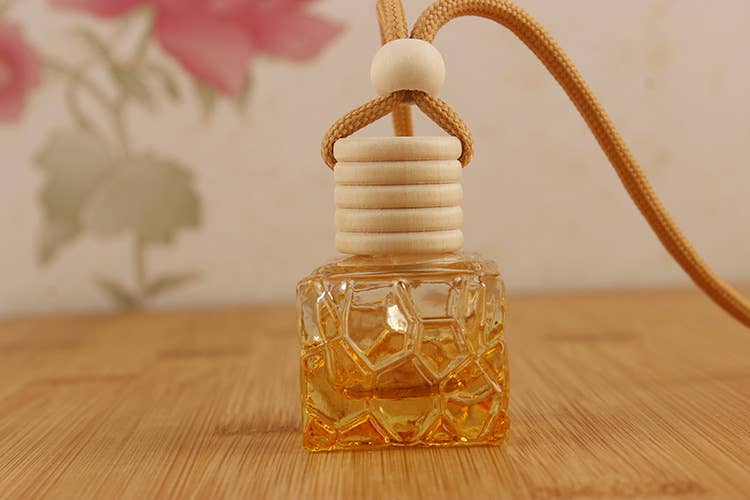 Candles Meta - Wholesale Luchtverfrisser voor in de auto - Uniseks - Vierkante autohanger geurverfrisserfles zonder inhoud5