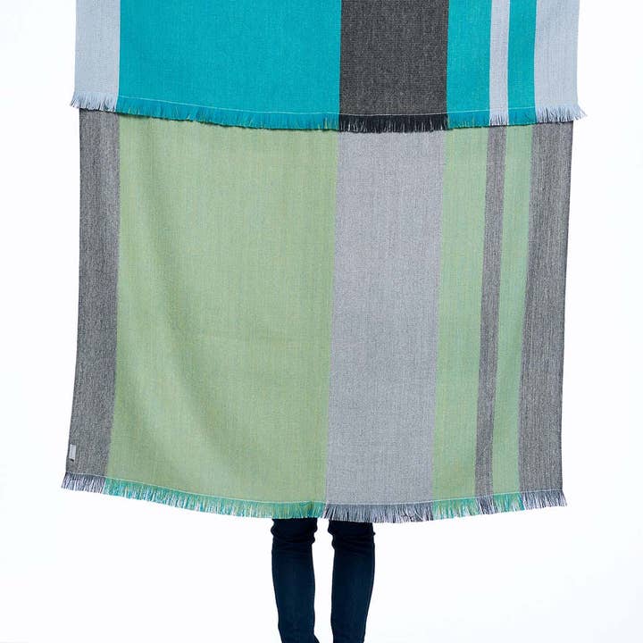 Alpaca Reversible Throw - Weeping Willow for wholesale by Shupaca Alpaca