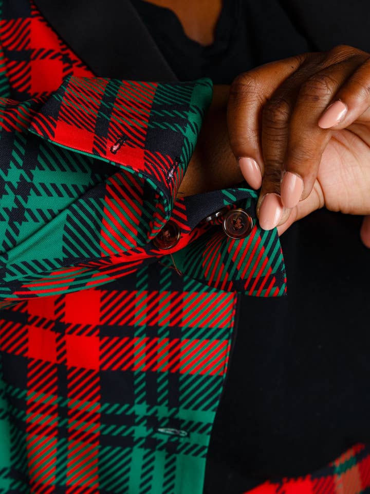 Shinesty, Inc - Wholesale Blazer – Women's - The Lincoln Log Love Lady | Women's Green Plaid Christmas Suit1