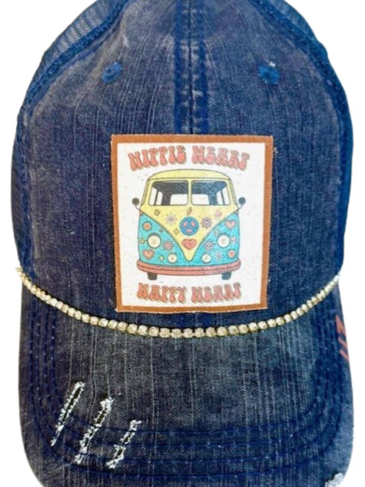 (#117) GORRA DE CAMIONERO "CORAZÓN HIPPIE CORAZÓN FELIZ" DESGASTADA para venta al por mayor de Jana's Flannels