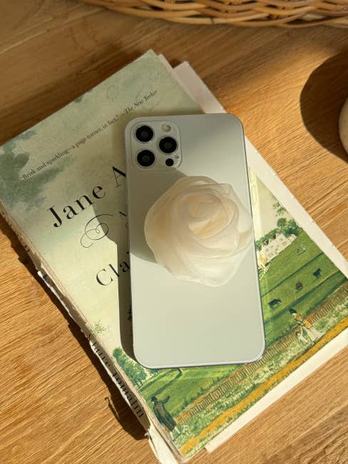 MOND HAUS – wholesale Phone grip – Caliana Phone Grip | Sheer Satin Organza Fabric Rose Charm2