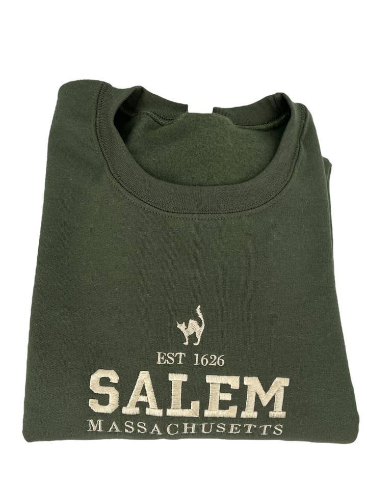 Salem Massachusetts Spöksäsong Broderad Sweatshirt för wholesale av Totally Iced Out