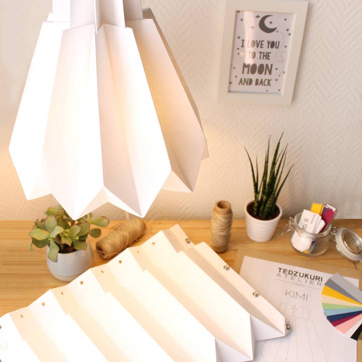 Tedzukuri Atelier - Vendita all'ingrosso Kit per lavoretti fai da te - Lampada a sospensione origami in carta - fai da te