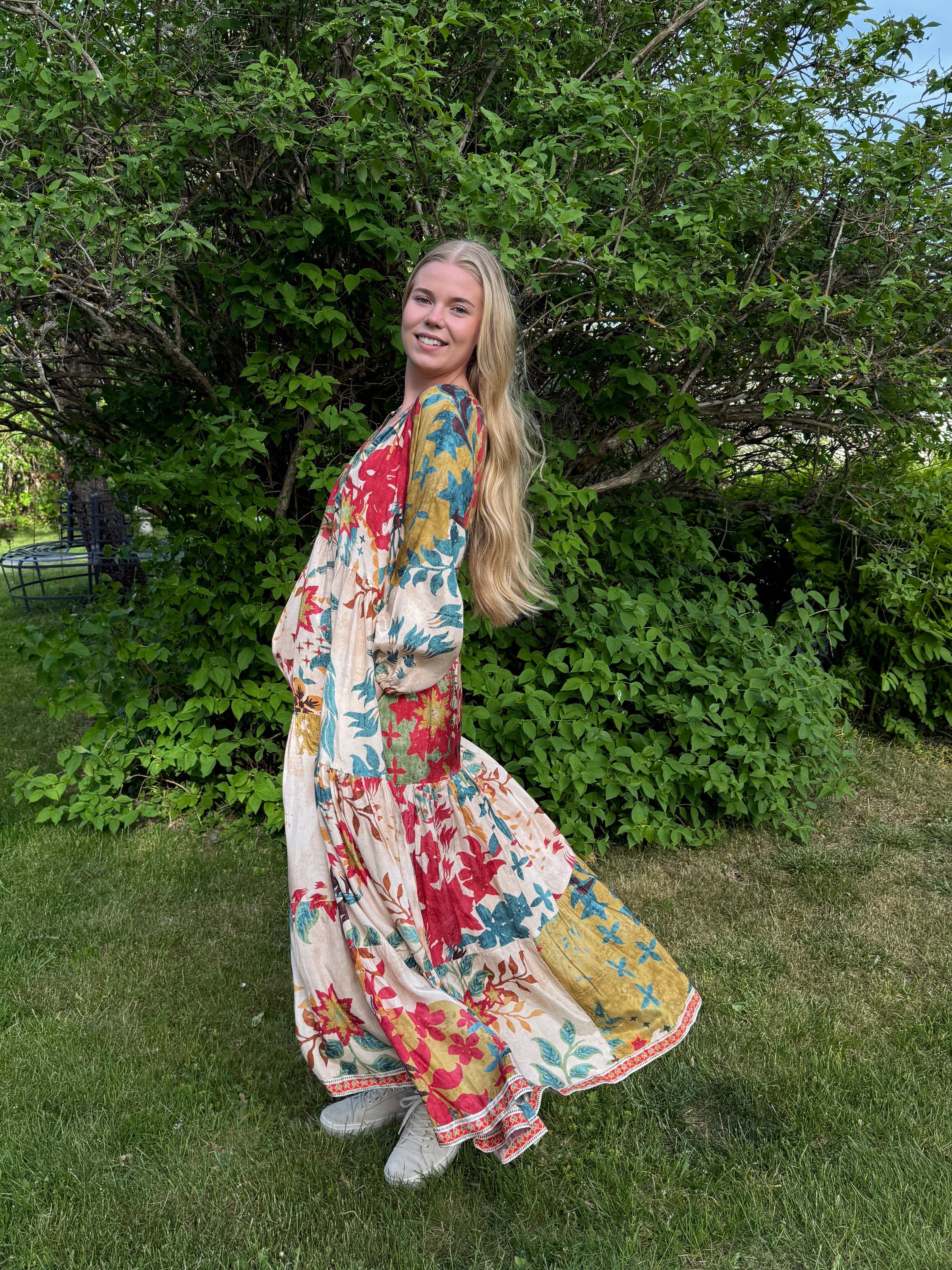 Naudic - Wholesale Dress – Women's - Amisha Maxi Long Sleeve Tapestry