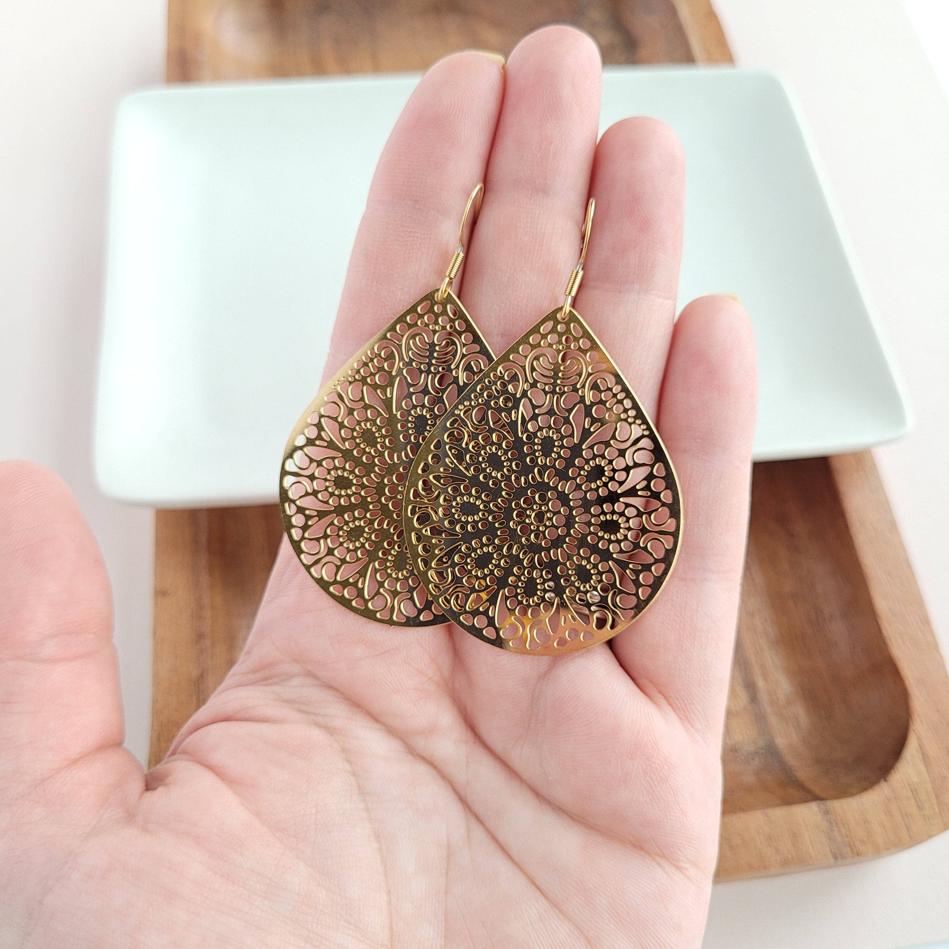 Spiffy & Splendid - Wholesale Hangende/ronde oorbellen - Camilla Hanger Oorbellen // Sieraden, Goud11