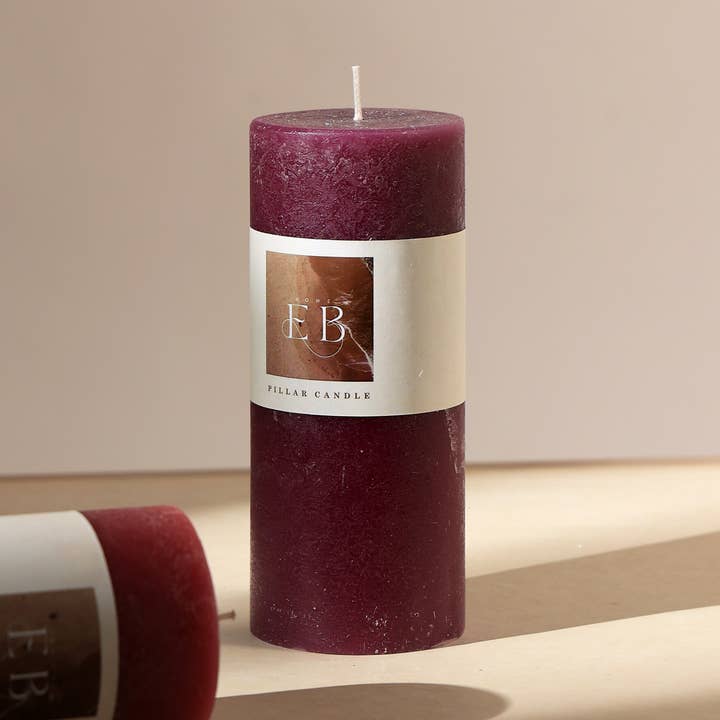 ExpoBazaar – Großhandel Stumpenkerze – Stumpenkerze | 3"x7" Rustikale Strukturierte Stumpenkerze0