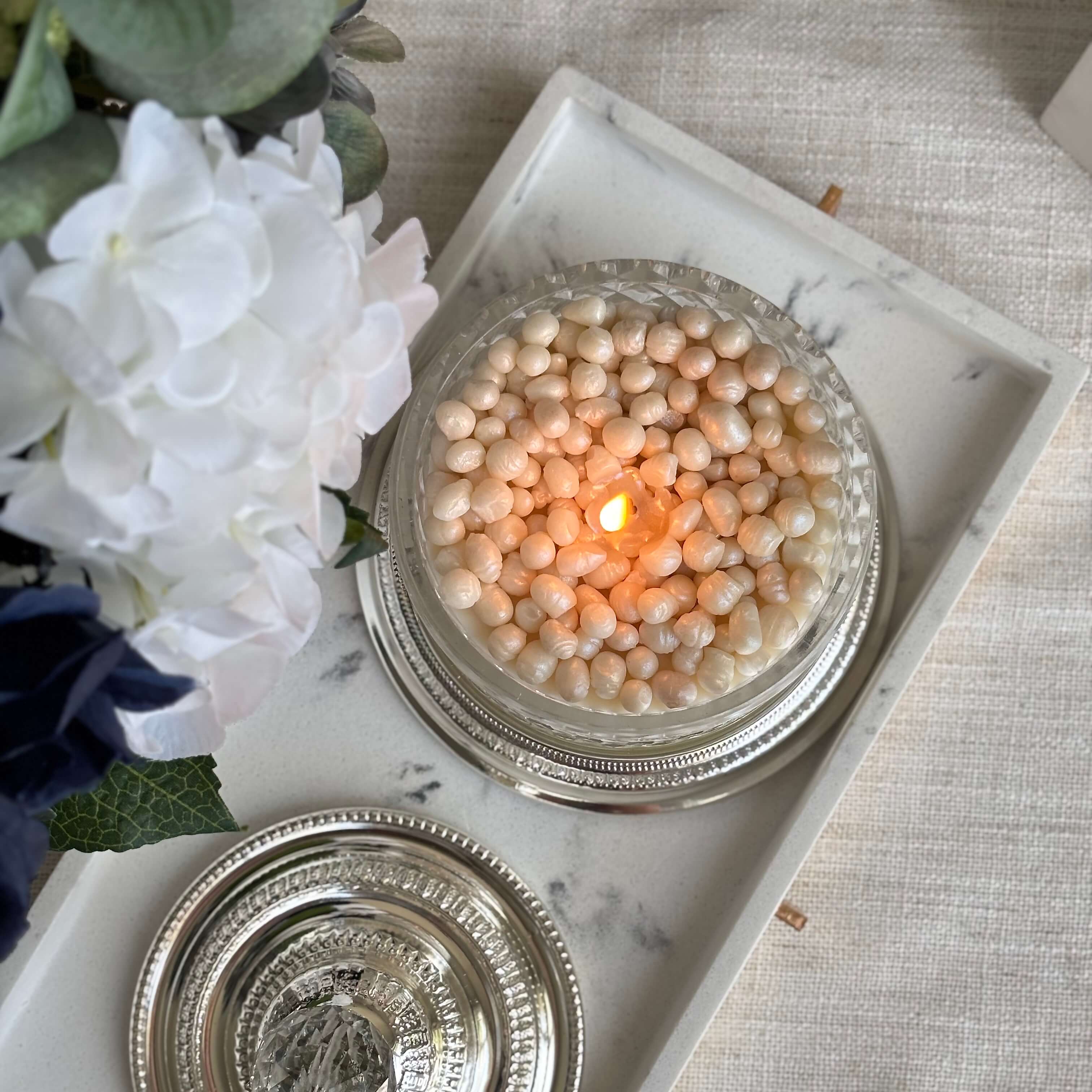 OH MY BOX – Großhandel Kerze im Glas / gefüllte Kerze – Elegante Perlenkerze in einem Kristallglas8