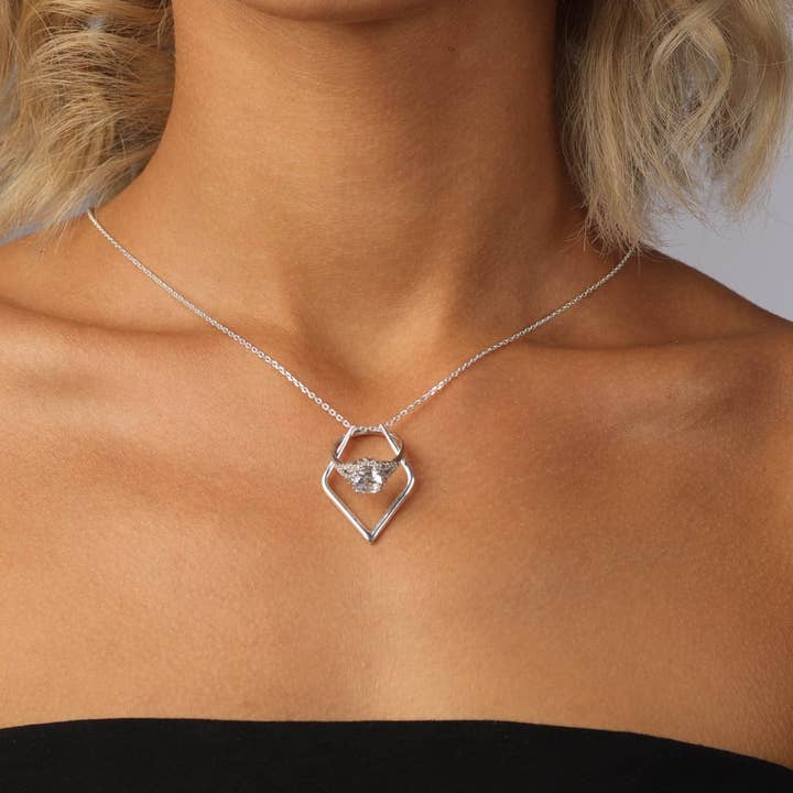 Collier porte-bagues géométrique pour la vente par Gowa Design