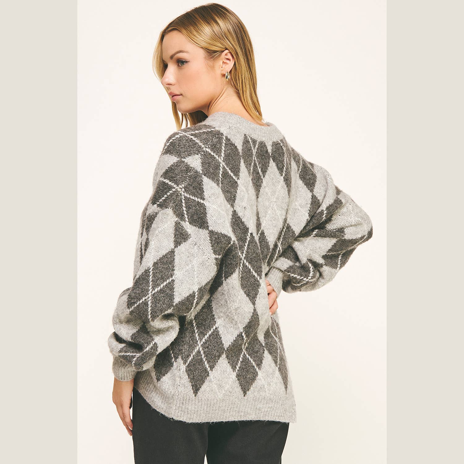 TONAL GRÅ RUTIG RUNDHALSAD LÅNGÄRMAD TRÖJA för wholesale på Faire2