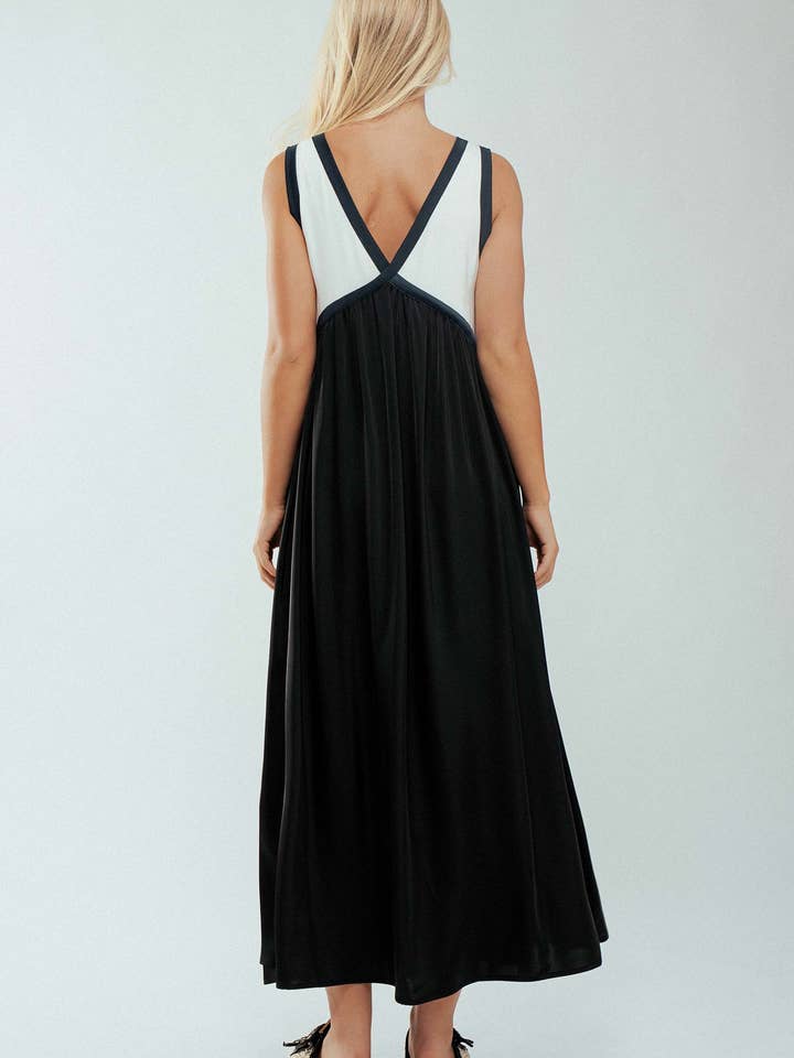 Urban Daizy - Wholesale Dress - Women's - Contrast Piping Empire Waist Dress11