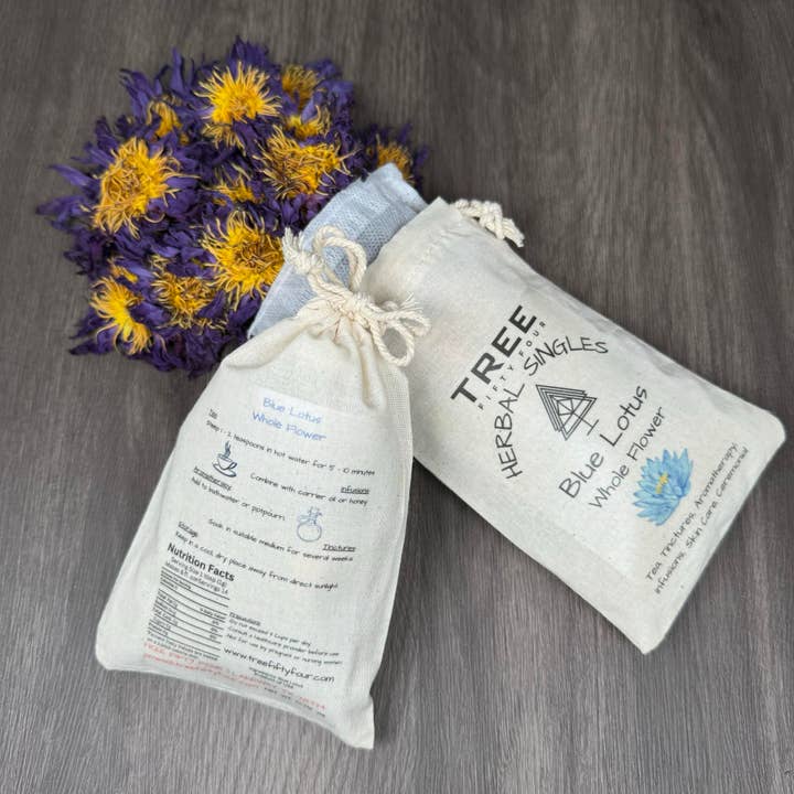 Tree Fifty Four – Großhandel Loser Tee – Blauer Lotus, ganze Blume im Beutel mit Kordelzug, organisch
