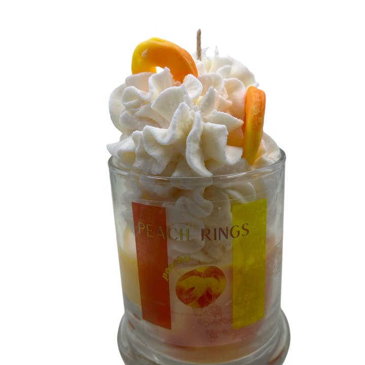Bougie à dessert parfumée Peach Ring pour la vente par Shop Candles and Things