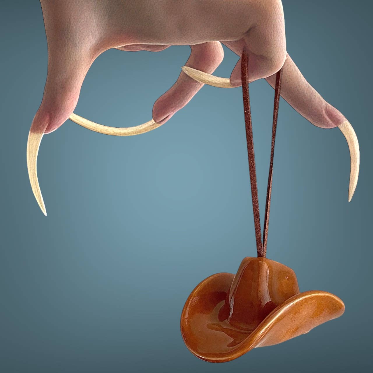 Mudpuppy Ceramic Studio – wholesale Prydnad – Keramisk cowboyhattprydnad — sadelbrun3