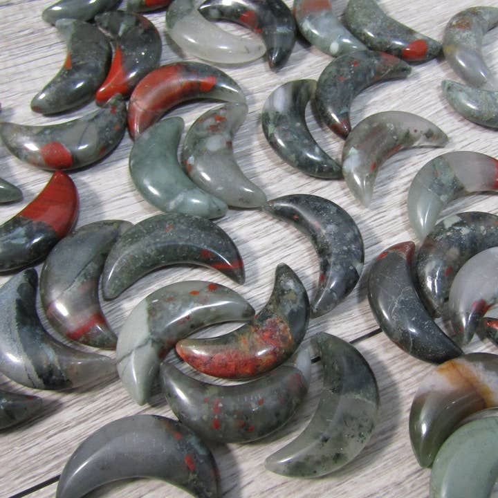 Keystone Crystals - Wholesale Spiritual Stone/Crystal - Assorted Gemstone Moons – 1 Inch Crescent Moon Carvings24