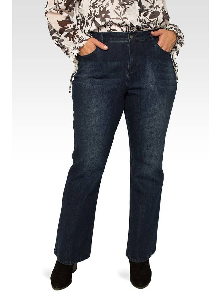 Standards & Practices - Wholesale Jeans - Women's - Plus Size Women's Dark Wash Slim Flare Jeans