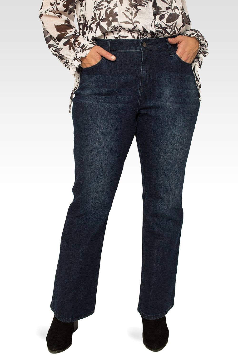 Standards & Practices - Wholesale Jeans - Women's - Plus Size Women's Dark Wash Slim Flare Jeans