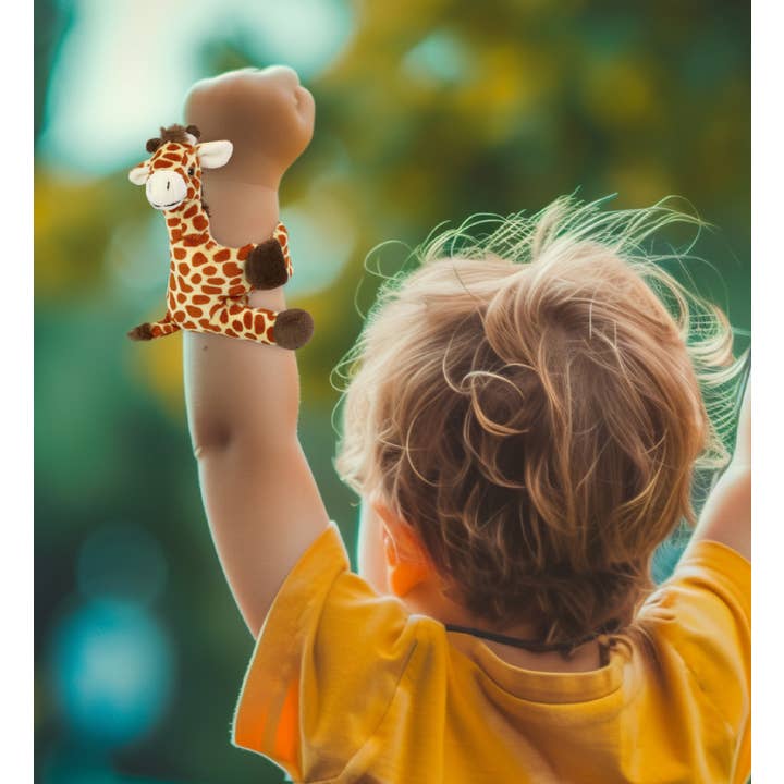 Cota Global – wholesale Stuffed/plush toy – Kids & baby – Slap Bracelet Plush - Giraffe