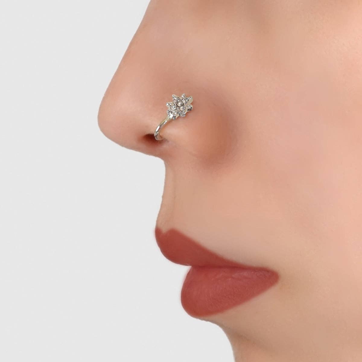 What Type of Nose Ring Stays In The Best?