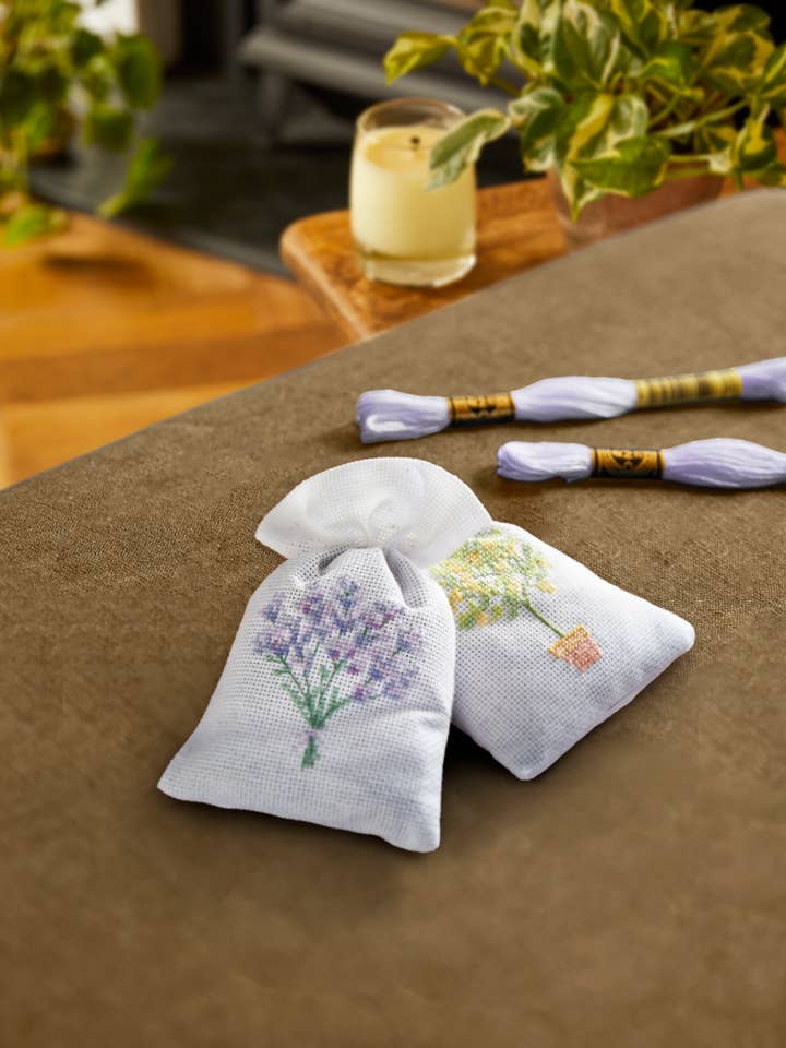 Kit de Broderie au Point de Croix DMC - Sachet Parfumé, BK1981S pour la vente par DMC