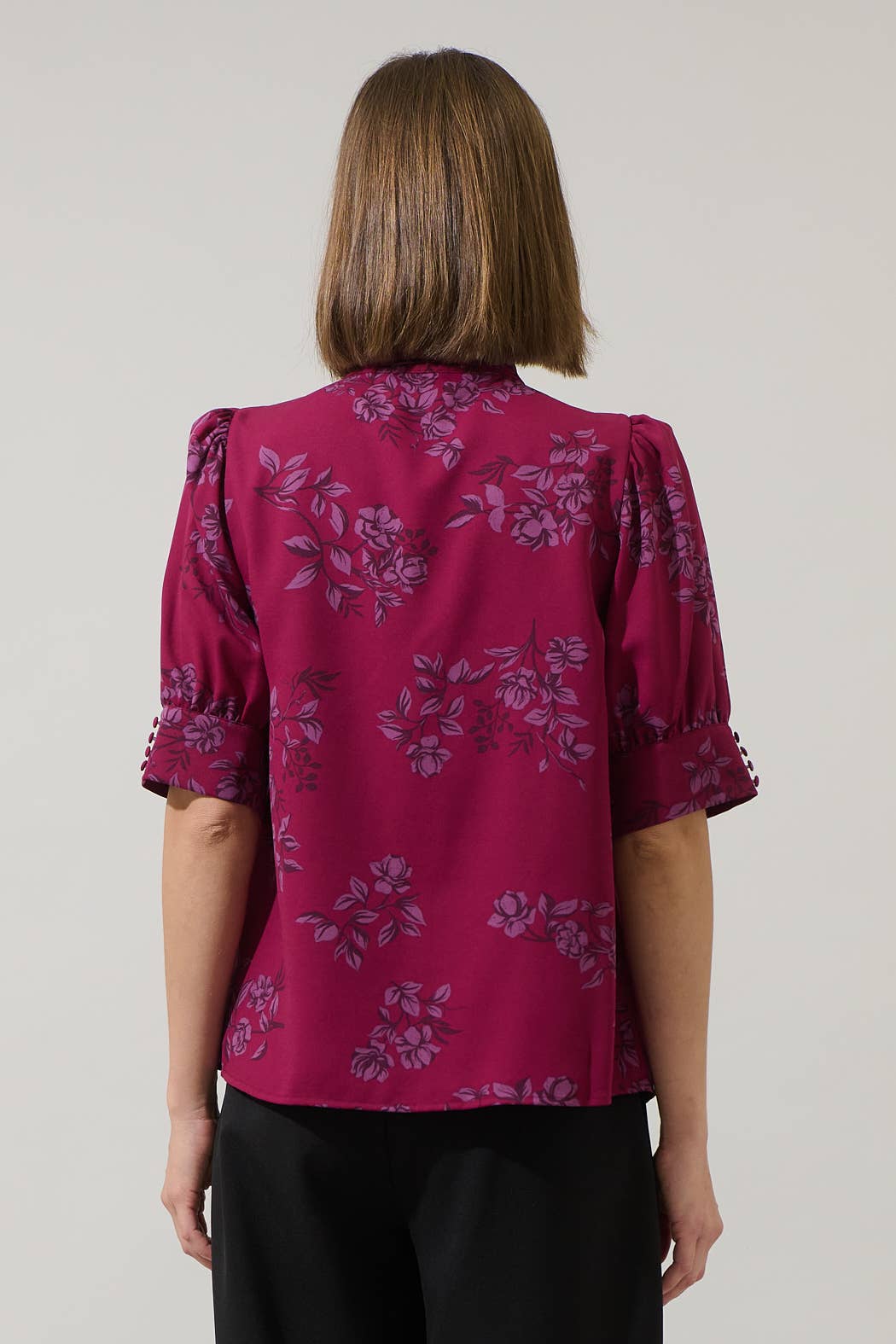 MAGENTA-MULT Zurum Floral Floss Bluse mit Blumenkrawatte für den Großhandel auf Faire1
