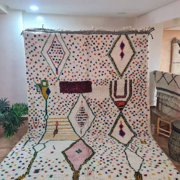 Tapis en laine Beni Ourain noué à la main authentique 150×250 cm 346 pour la vente par Maroccarpets Poufs and pillows wholesale +31648976894