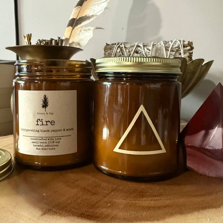 8oz Håndhældt Soja Lille Batch Lys-Brand for engroshandel hos forest & fog