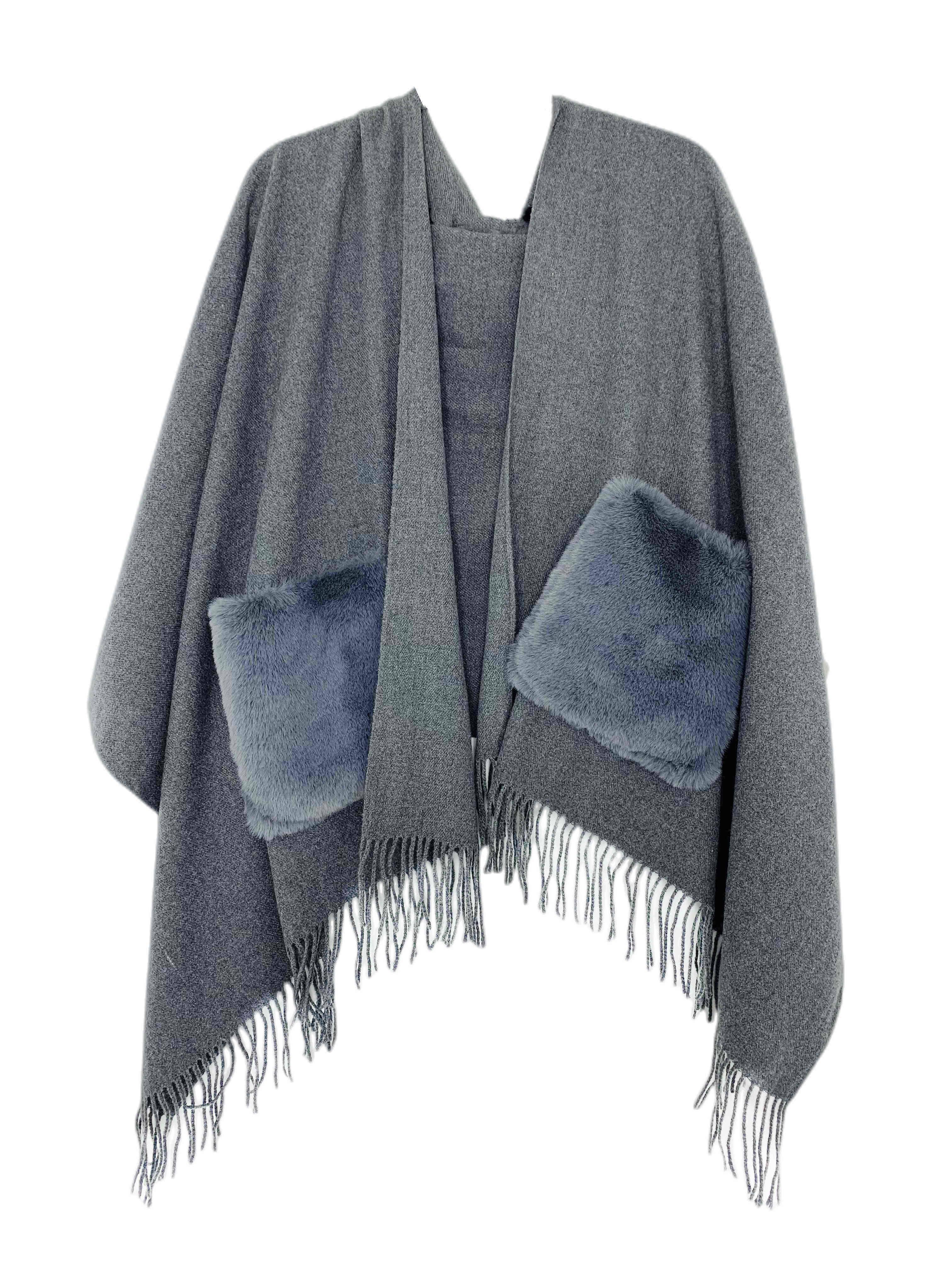 JC Sunny Fashion – wholesale Scarf – Women's – JC03250101 Cashmere Blend Fur Pocket Scarf/Shawl9