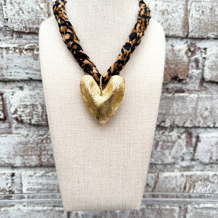 Chic’d Out - Wholesale Pendant/Charm Necklace - Chunky Leopard Bandana with Gold Leafed Heart Necklace