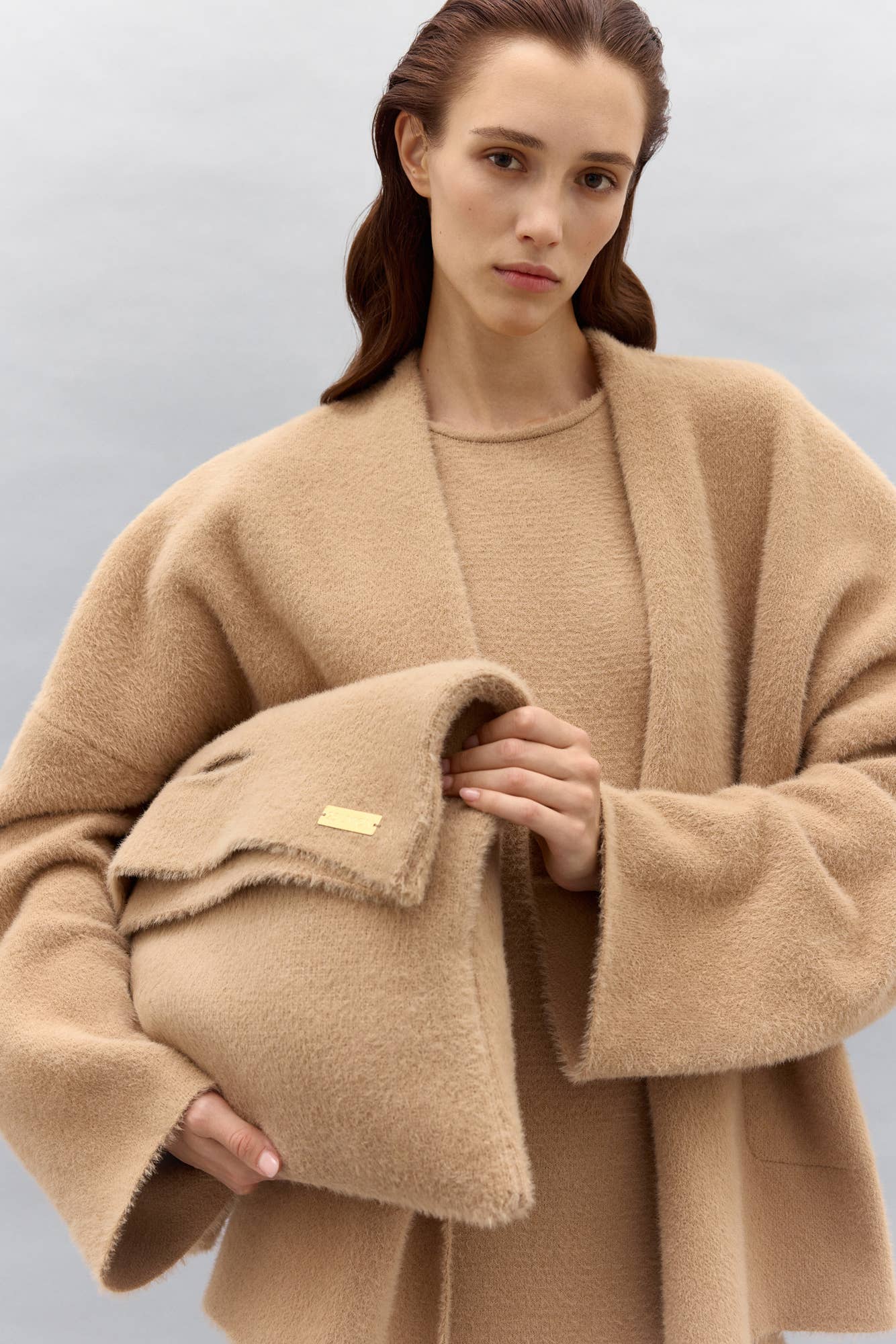 Nenya Fashion Limited – wholesale Top handle bag – women's – Soft Clutch Bag Made Of Fluffy Yarn2