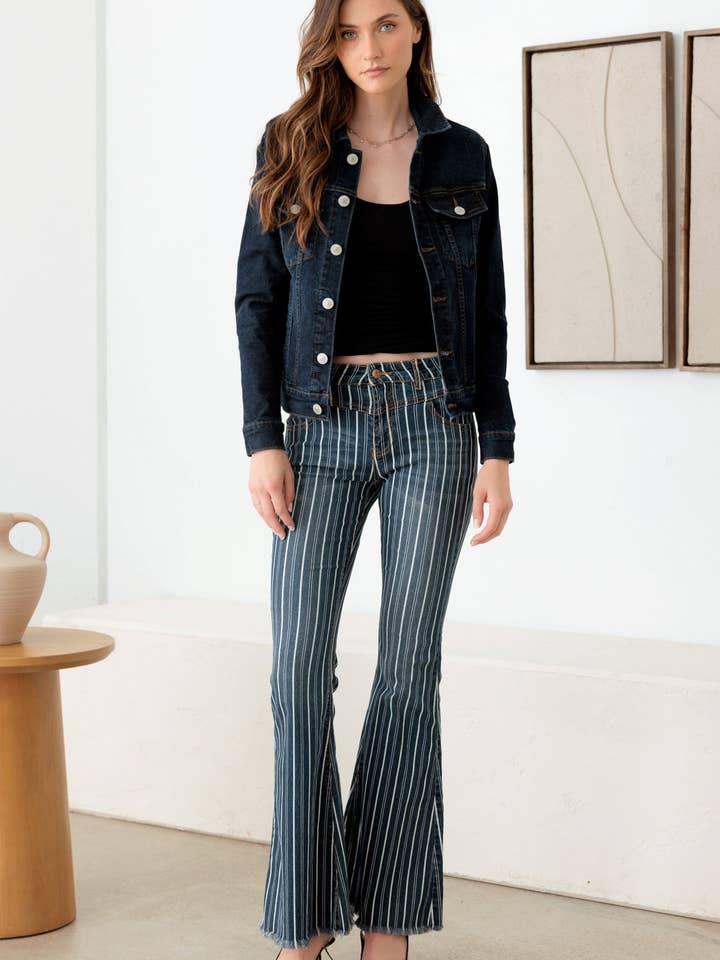 Pantalon en jean évasé à rayures à taille moyenne pour la vente par Tasha Apparel Wholesale