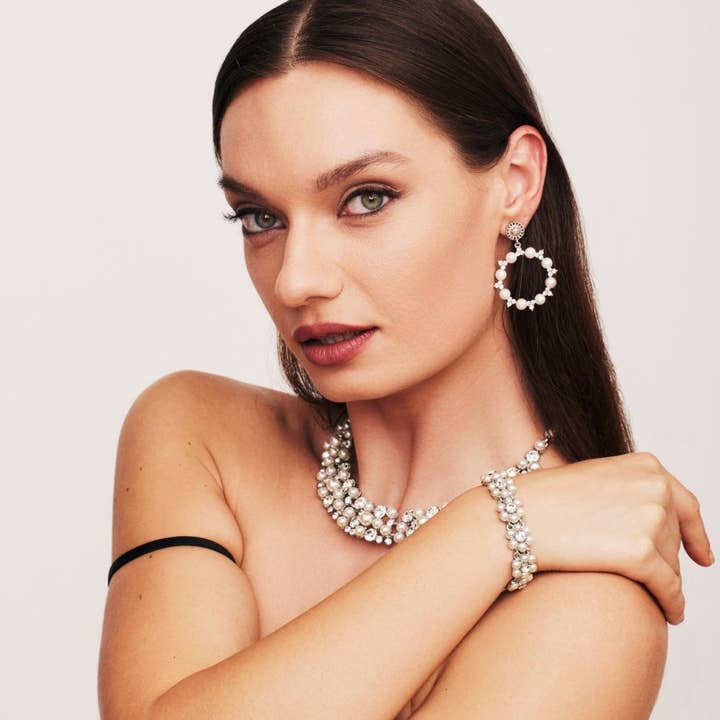 Collana Perlita per la vendita all'ingrosso da parte di Knight & Day Jewellery