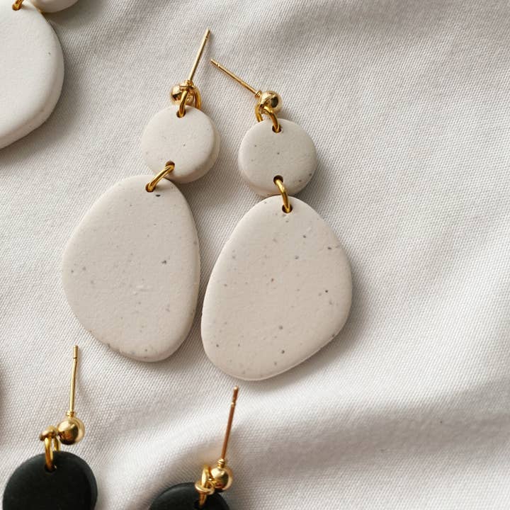 SageClayCo – Brincos de argola por atacado – Selma | Coleção Atemporal | Brincos artesanais de polímero1