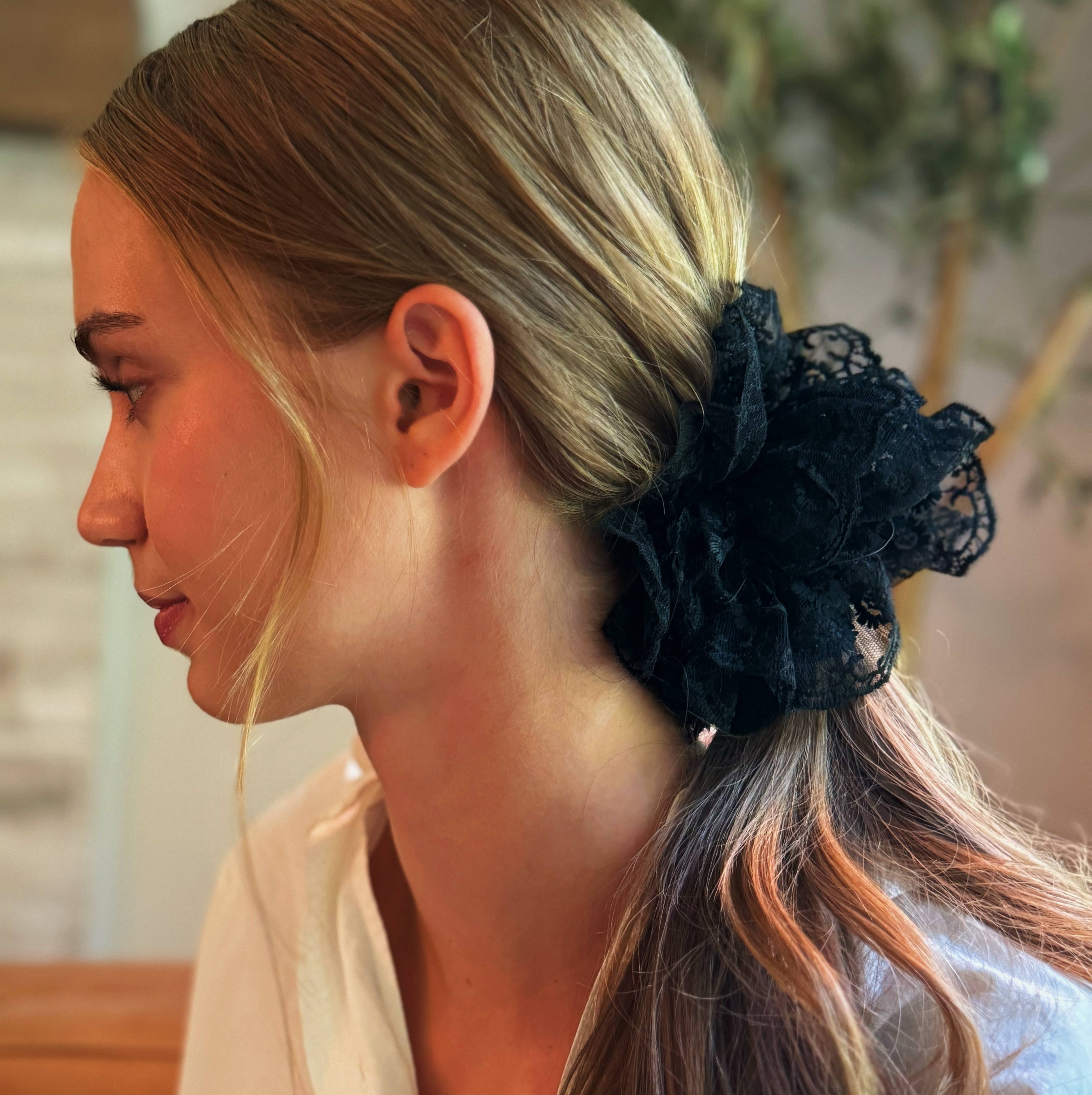 Ellison+Young – wholesale Handväske- och väskaccessoar – Dam – Tutu Scrunch Ballerina Björn Väskdekoration4