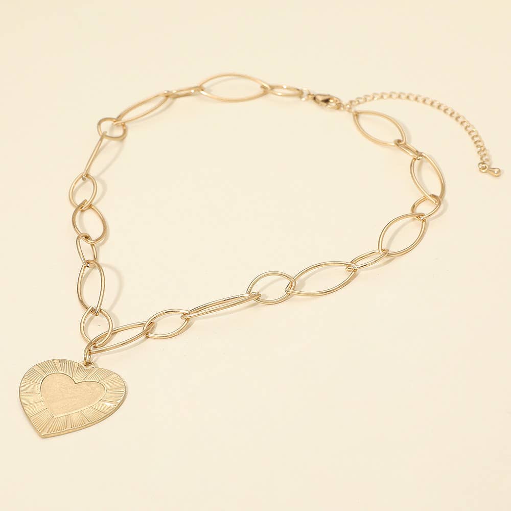 Sensibling Corp. - Wholesale Pendant/Charm Necklace - Bold Textured Heart Pendant Oval Link Chain Necklace2