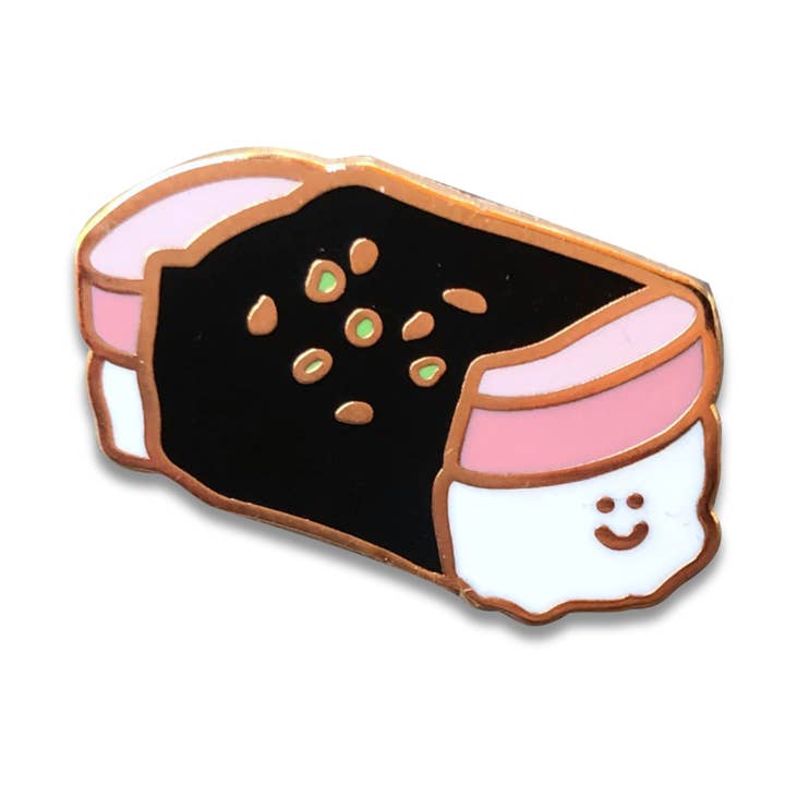 Musubi Mate Emalj Pin för wholesale av Brightspot Design