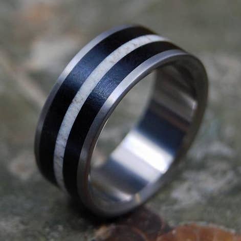 Ebbenhout en Moose Antler trouwring voor heren voor wholesale door Minter & Richter Designs