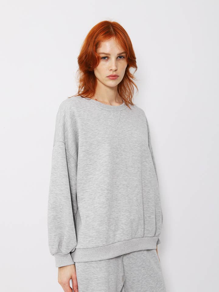 EASY MODE - Wholesale Sweatshirt - Women's - Sweatshirt - 11811