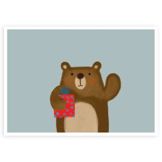 Hey!Cards GmbH & Co. KG - Wholesale Postcard - Bear gift | Postcard | Greeting | Birthday