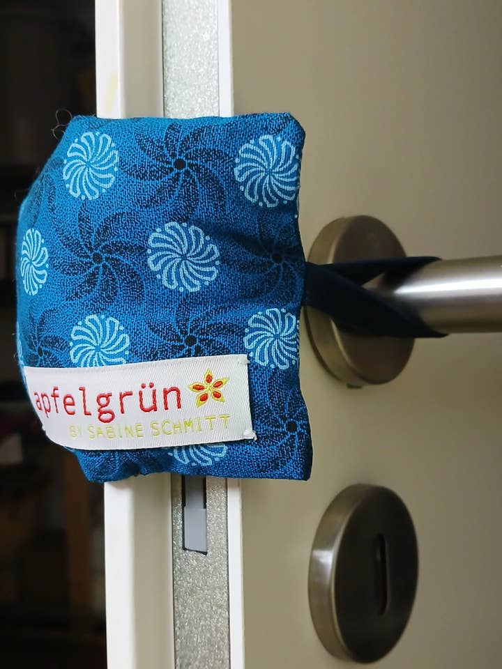 Deurbeschermer – zacht kussen als deurstopper, klapbescherming & bescherming voor kinderhandjes voor wholesale door apfelgrün zum Anziehen