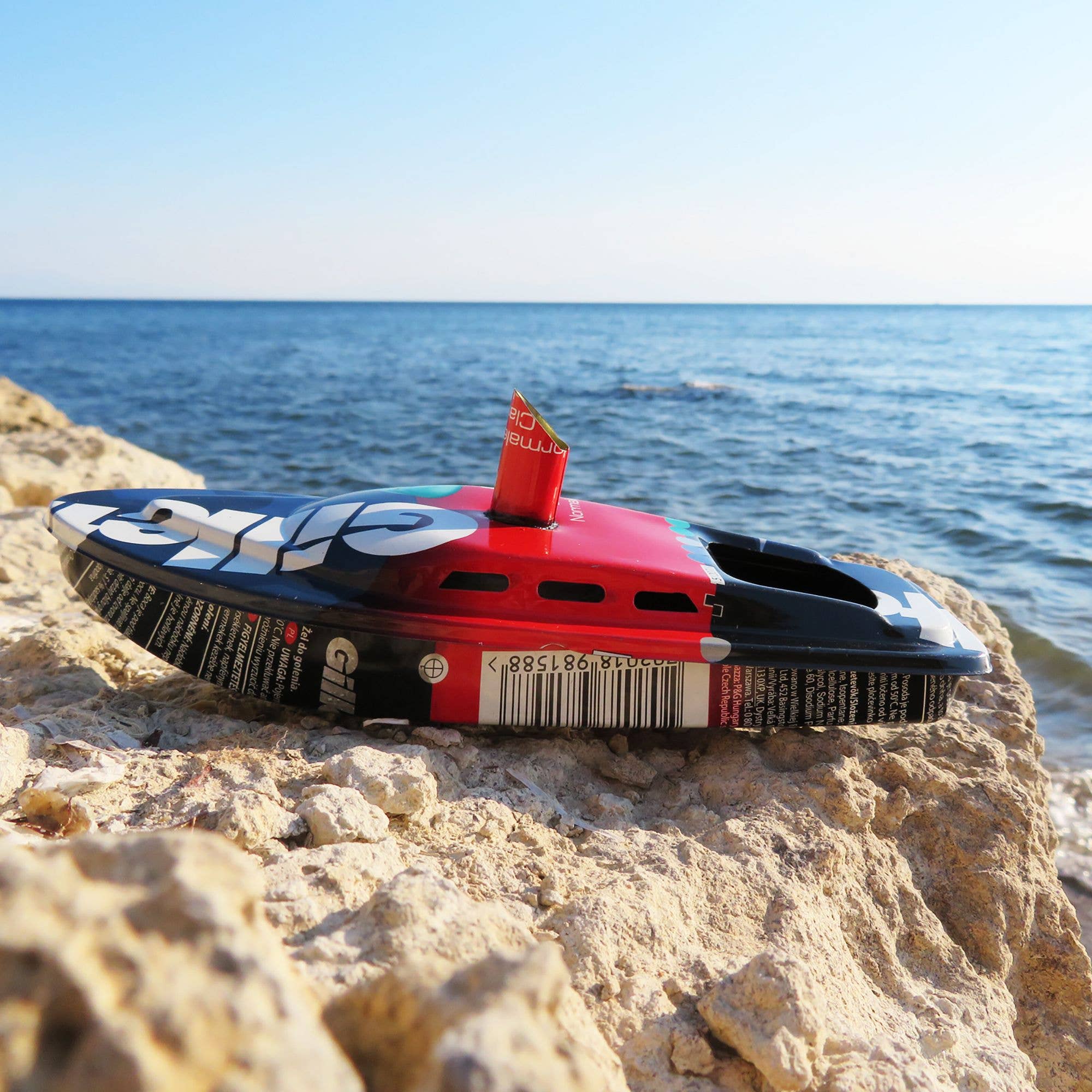 Tribal Trade GmbH - Wholesale Classic Toy - Kids - Tin Toy Boat Recycle Candle Boat Pop Pop Knatterboat2