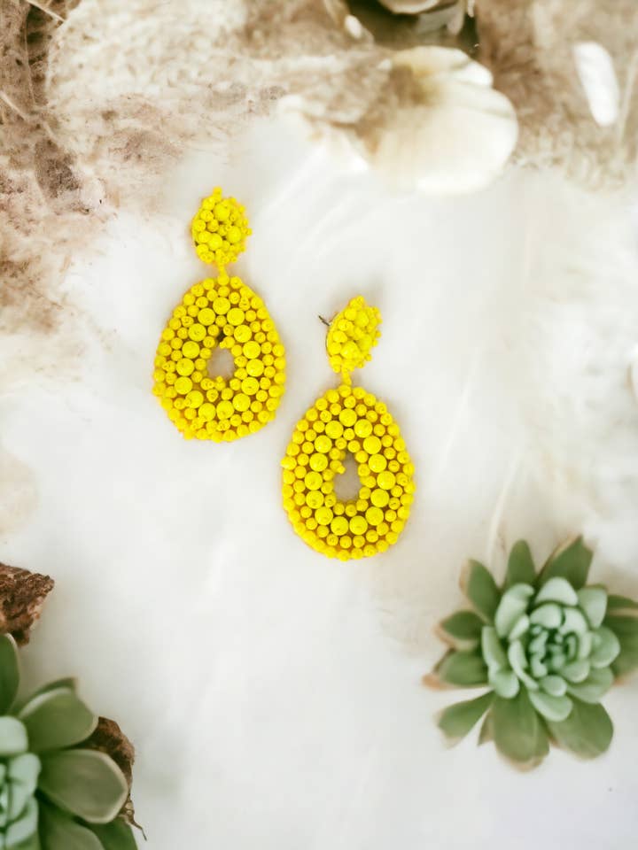 Gul boheme Beaded Teardrop øreringe - E19-3078 for engroshandel hos Magnolia & Peach Jewelry Boutique, LLC