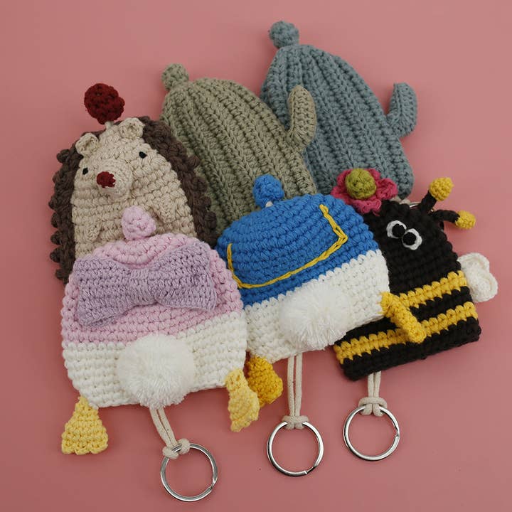 Handgjord tecknad nyckelpåse söt ankstjärt stickad nyckelhållare för wholesale av The Find Peaks